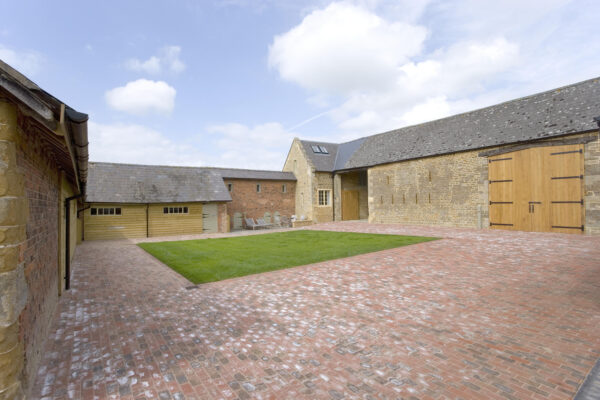 Hadland Manning Bullock | Quantity-Surveyors | Grade II House Refurbishment - Oxfordshire