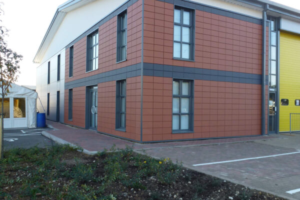 Hadland Manning Bullock | Quantity-Surveyors | Industrial Unit - Banbury